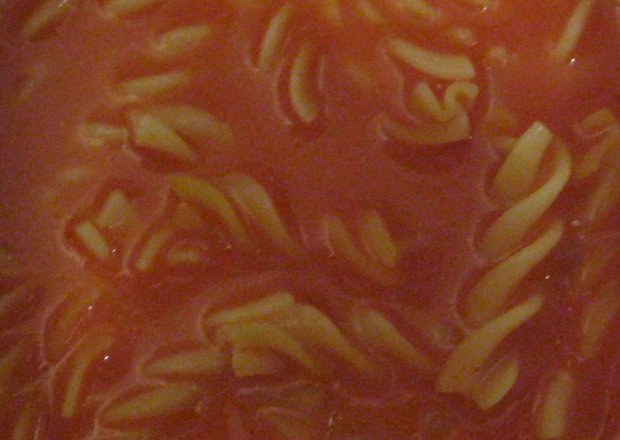 Fotografia przedstawiająca zupka pomidorowa