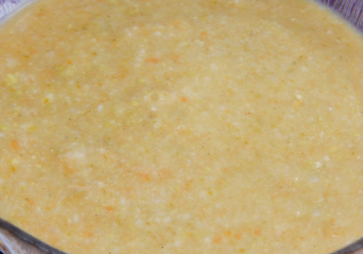 Zupka ryżowa z marchewką i jabłkiem foto