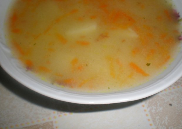 Fotografia przedstawiająca Zupka z kaszą manną