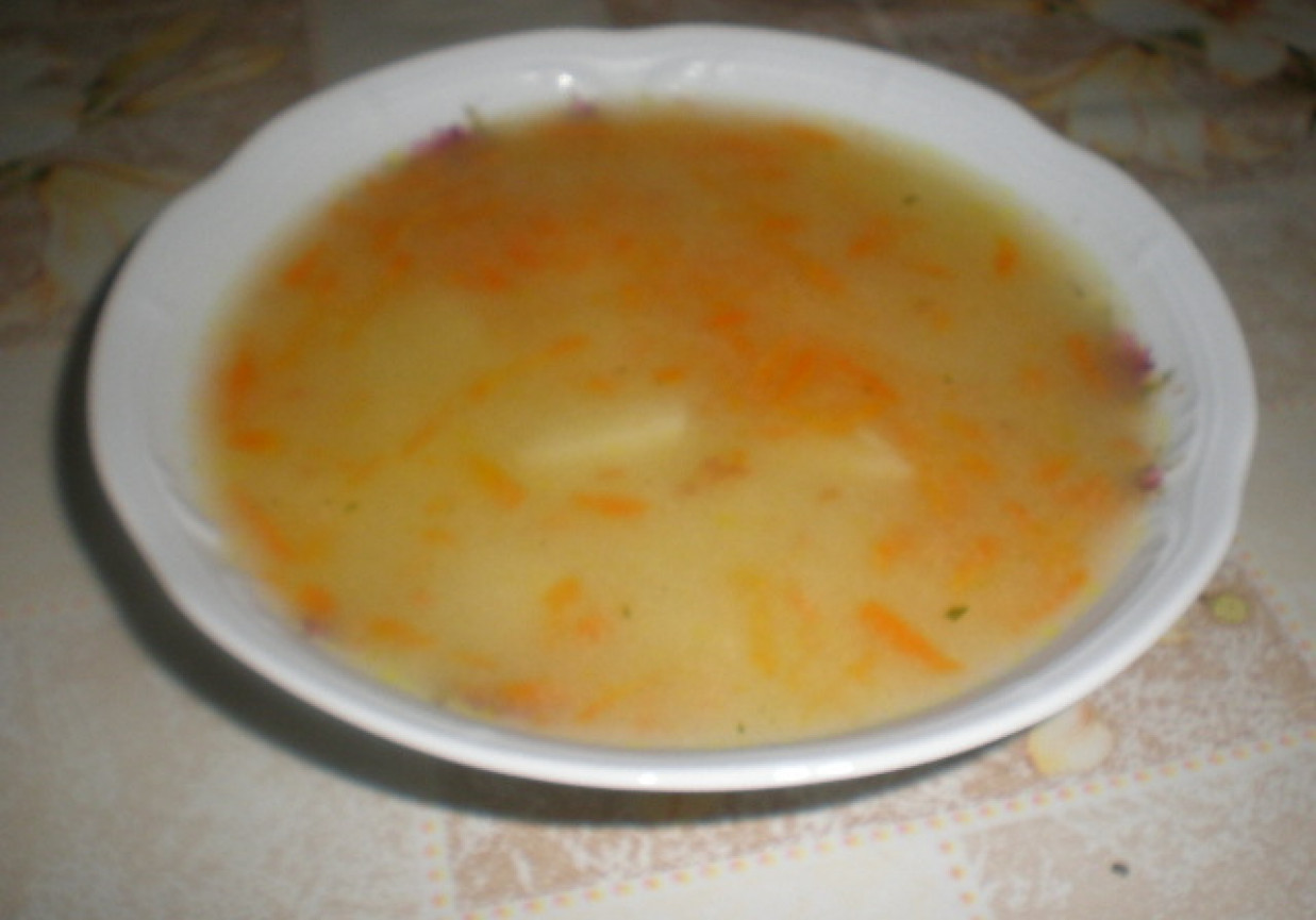 Zupka z kaszą manną foto