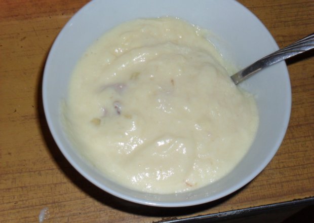 Fotografia przedstawiająca zupka ze śmietany i jogurtu