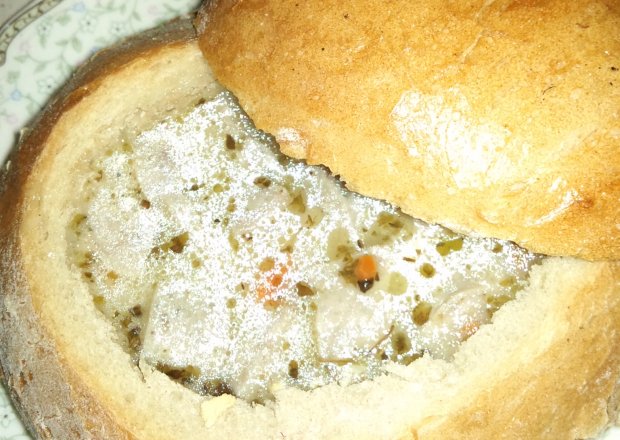 Fotografia przedstawiająca Żurek w chlebkach