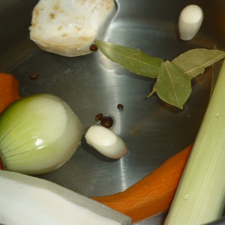 Krok 1 - Żurek Wigilijny z grzybami foto