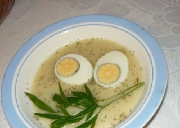 Fotografia przedstawiająca Żurek z jajkiem
