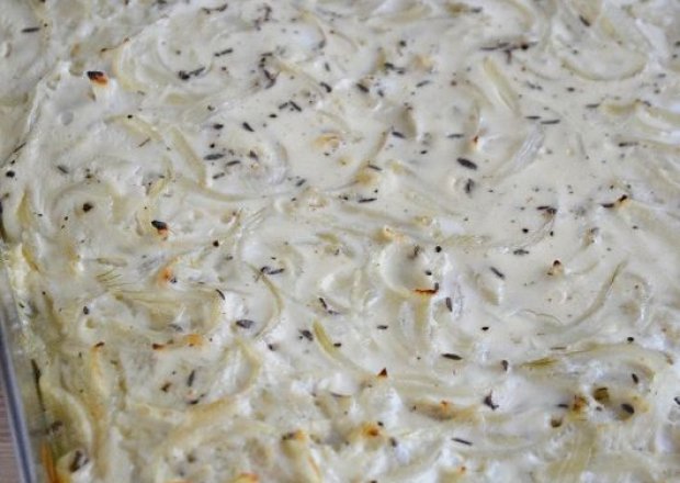 Fotografia przedstawiająca Zwiebelkuchen - ciasto cebulowe
