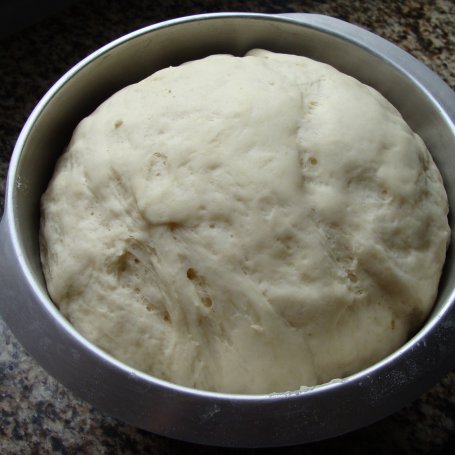 Krok 1 - Zwykłe bułki pszenne foto