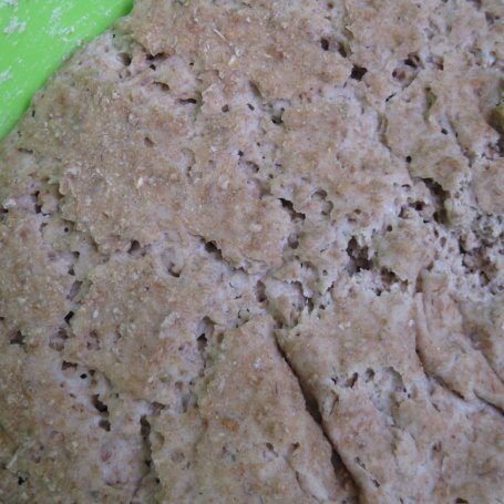 Krok 1 - Żytni chleb z prodiża (z czarnuszką, suszoną papryką, siemieniem lnianym i sezamem) foto
